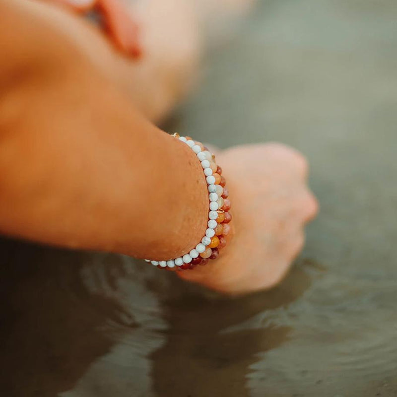 UV awareness beaded beach bracelet for sun safety in howlite, topaz jade, sunstone