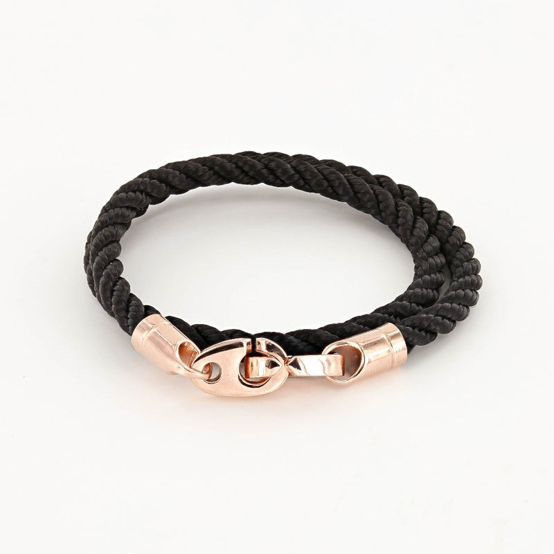 Sailormade women’s nautical double wrap marine rope bracelet with rose gold brummel clasps in black. Handmade in Boston, MA. 