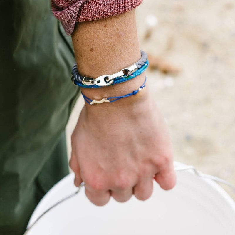 Sailormade women's nautical jewelry worn to oyster fish in Rhode Island. Stack with elsewhere single wrap rope brummel bracelet in charcoal and ocean blue. Made in Massachusetts.