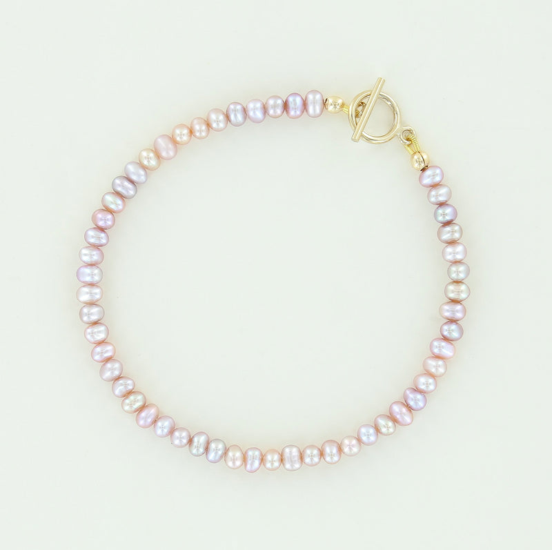 Sailormade women's minimalist pink cultured fresh water pearl bracelet made in Newburyport, MA