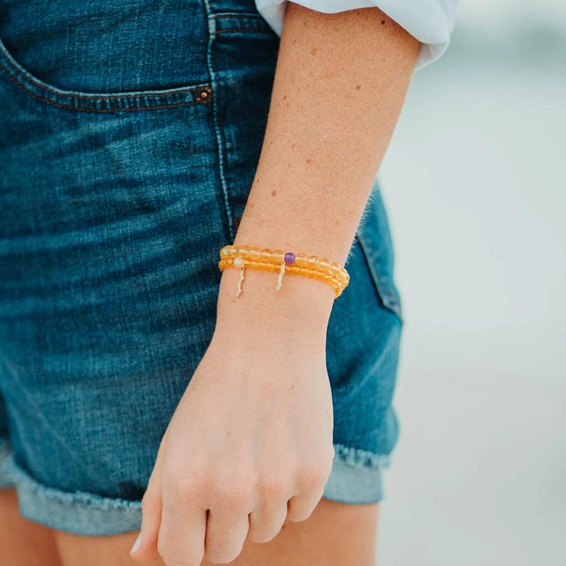 UV awareness beaded beach bracelet for sun safety in citrine