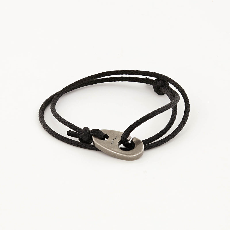 Charger Marine Cord Bracelet in Faded Black