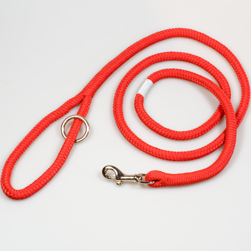 Riptide Reggie Rope Dog Leash in Reel Red with Polished Nickel Hardware