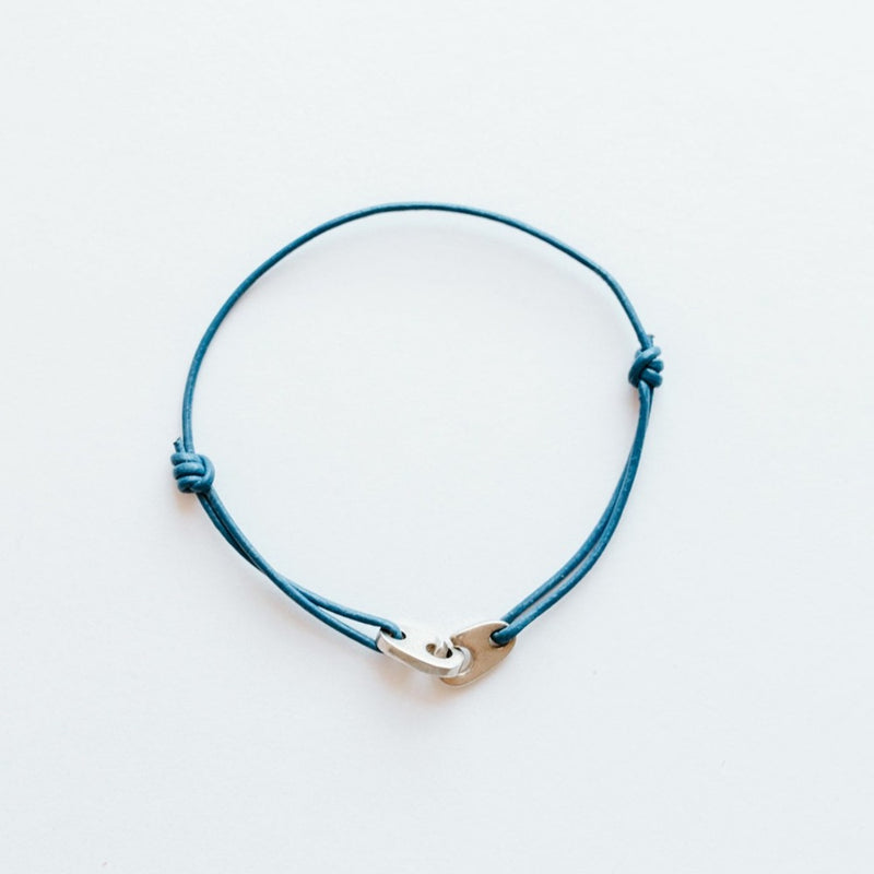 Sailormade women’s nautical leather wrap sterling silver mini brummel bracelet with adjustable slipknots.