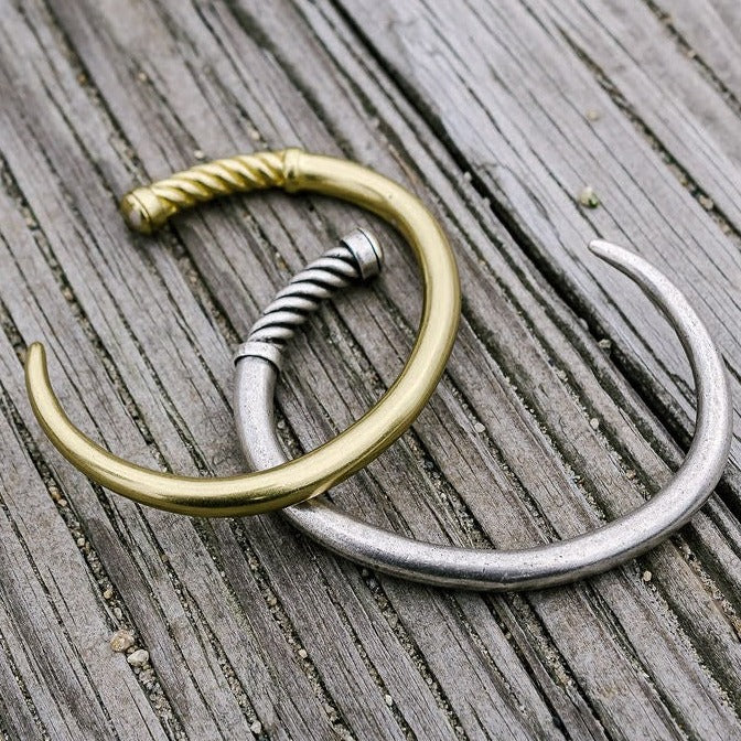 Sailormade men's nautical fid cuff cast in brass with oxidized silver finish and raw brass finish