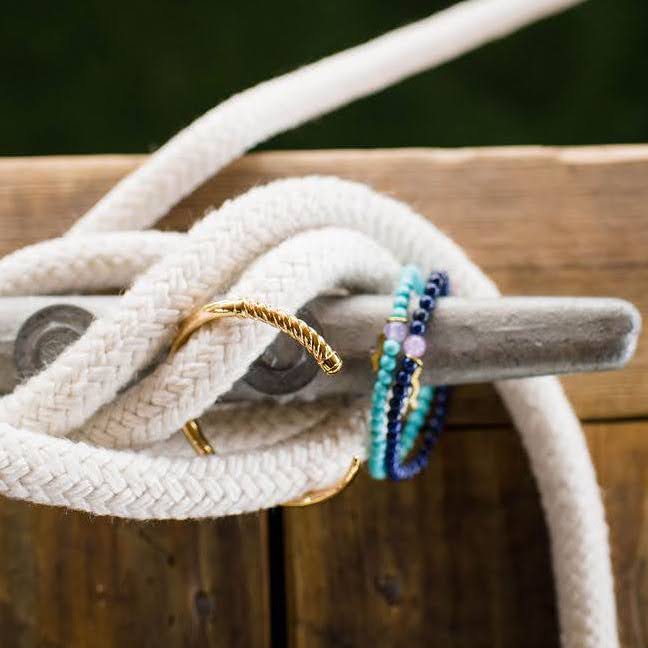 Sailormade rayminder uv awareness bracelet in lapis lazuli. Wear for increased sun safety and protection. Made by Boston’s favorite bracelet company.